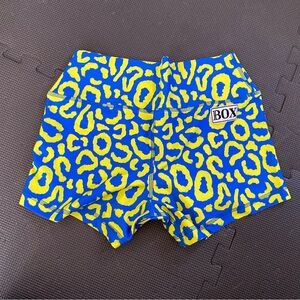 Rok the Box booty shorts, M